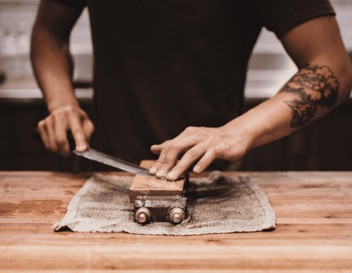 Whetstone Vs Knife Sharpener